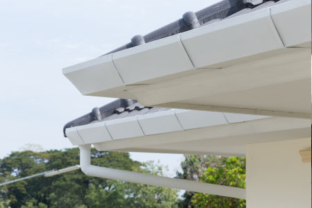 Gutter cleaning and brightening